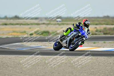 media/Apr-18-2025-TrackDaz (Fri) [[45f5874c44]]/C Group/Session 1 (Turn 7)/